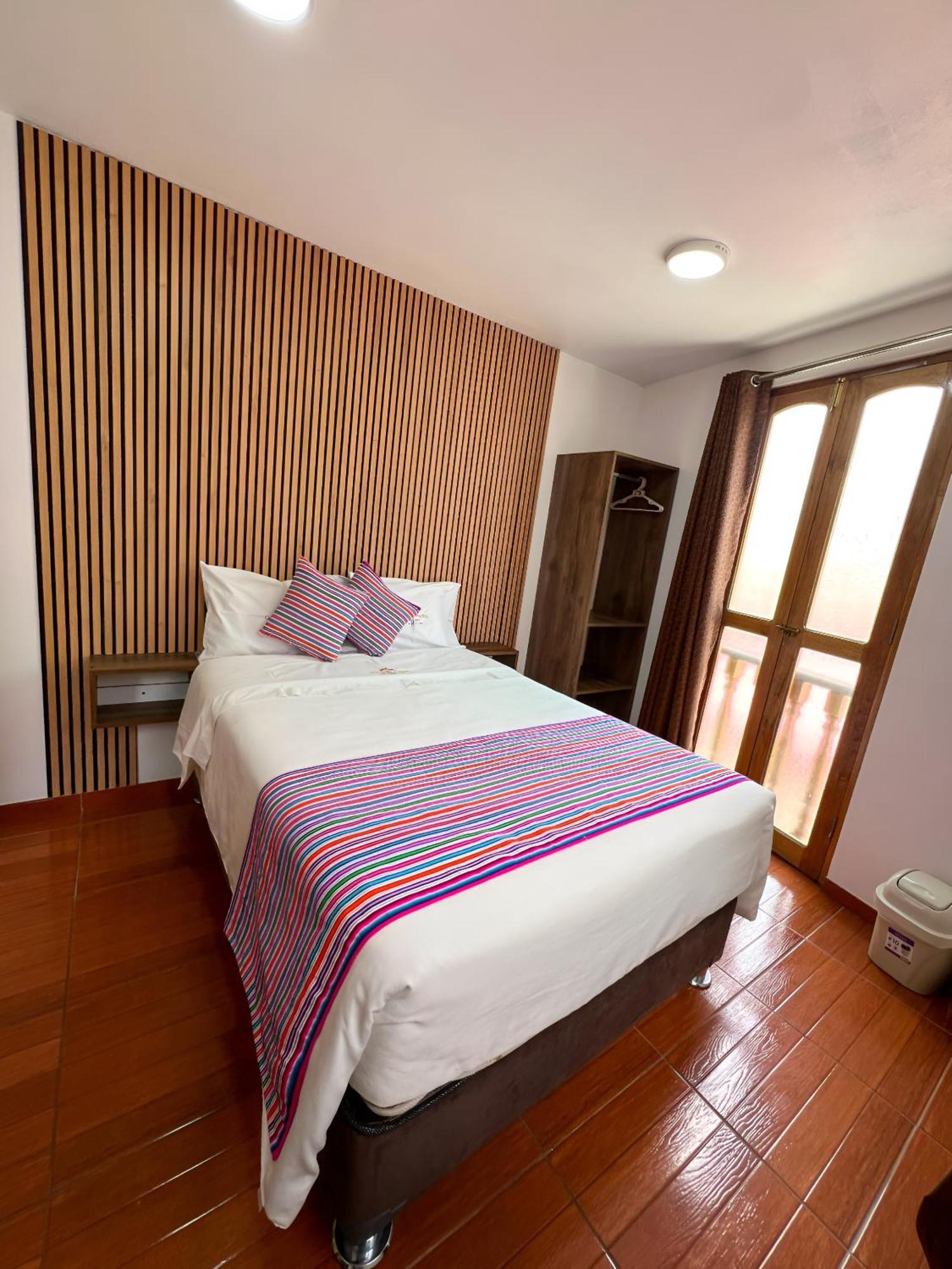 Golden Paris Hotel "Descuentos Junio" Ayacucho Eksteriør bilde