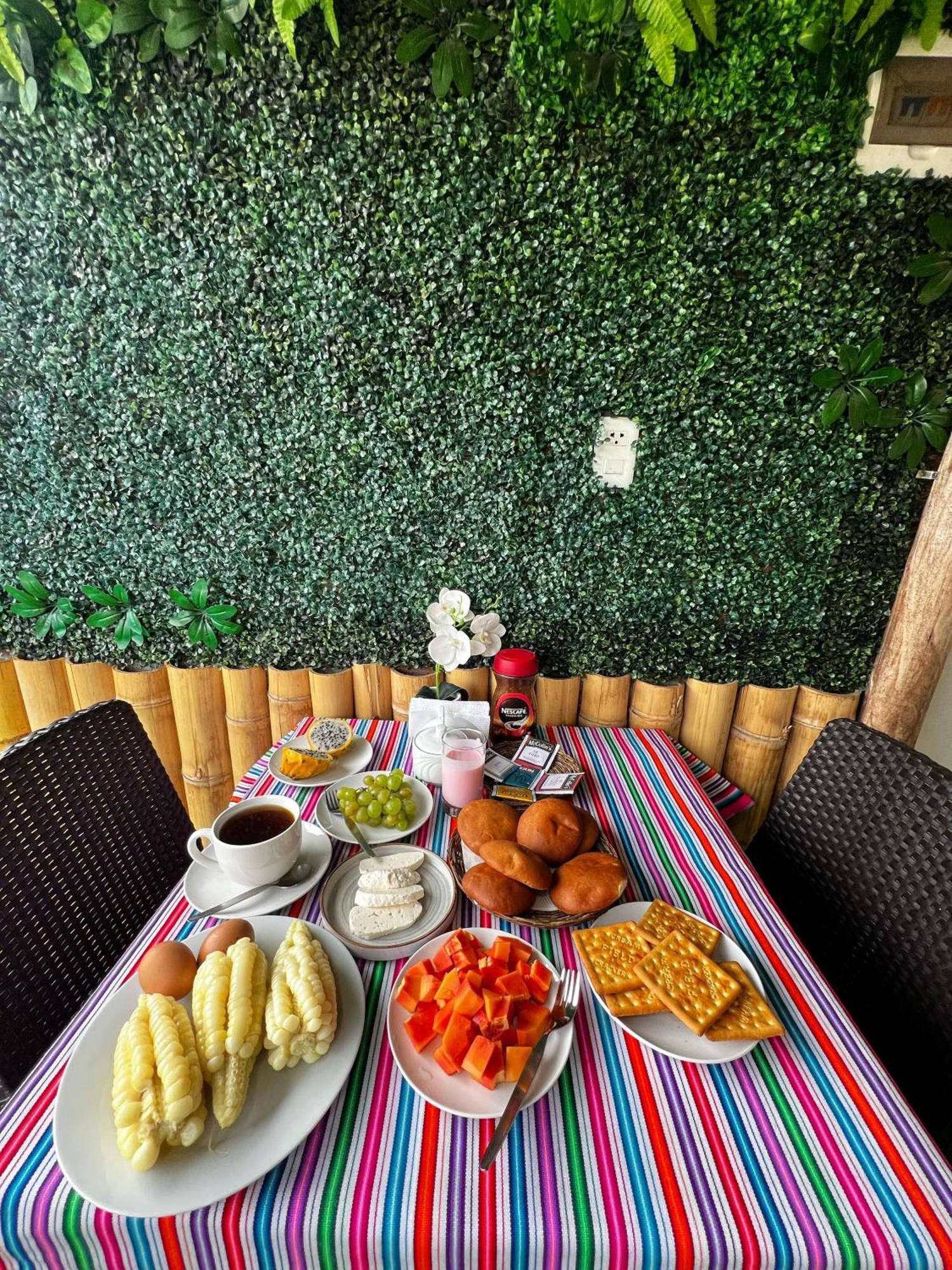 Golden Paris Hotel "Descuentos Junio" Ayacucho Eksteriør bilde