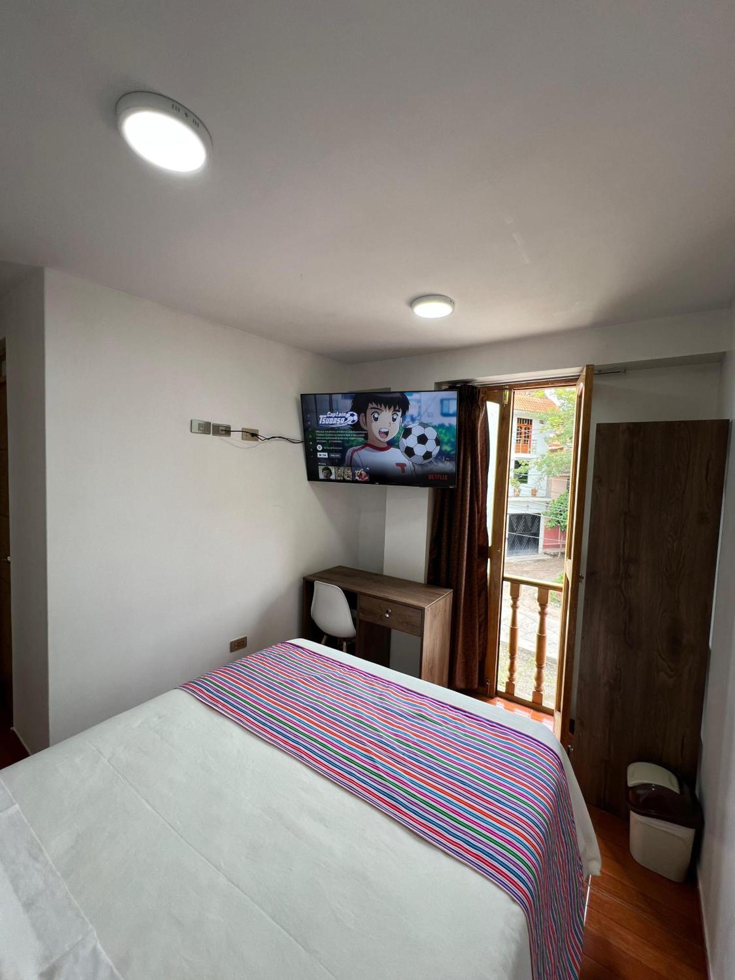 Golden Paris Hotel "Descuentos Junio" Ayacucho Eksteriør bilde